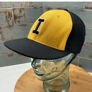 Vintage University of Iowa TPX On The Field Pro Line Made USA Medium